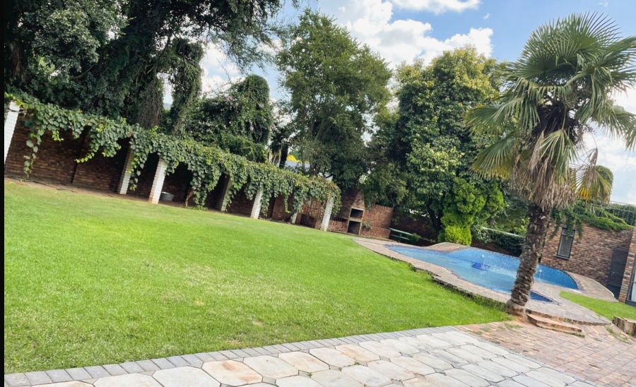 4 Bedroom Property for Sale in Wilkoppies North West